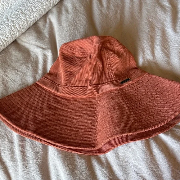 Billabong The Salty Blonde Bucket Hat - Picture 3 of 8